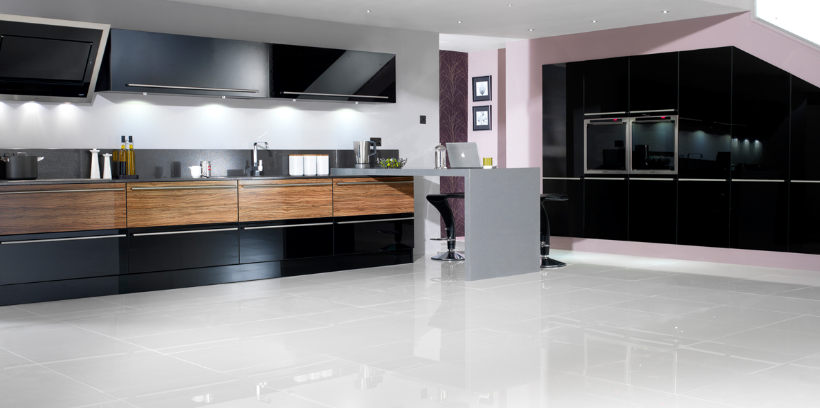 Vetro fiited kitchen